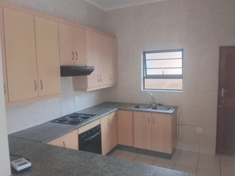 To Let 3 Bedroom Property for Rent in Amalinda Eastern Cape